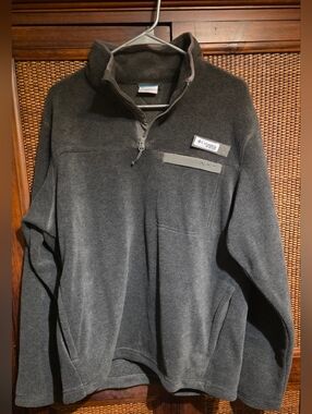 Columbia Men's Dark Gray Quarter-Zip Fleece Pullover Worn Once EUC